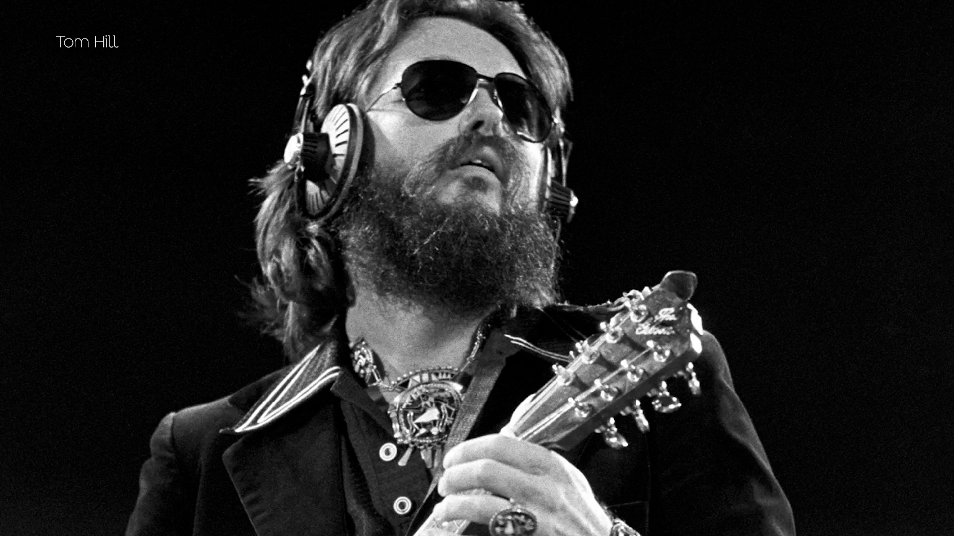 “Summer Breeze” Singer Dash Crofts Passes at 87; Taylor Swift Wins Big at iHeartRadio Music Awards; Paul McCartney to Release New Album in May